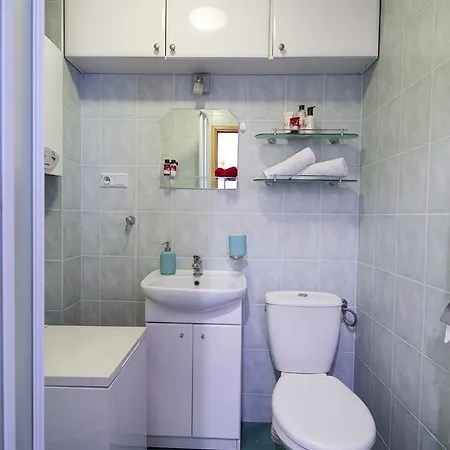 Rentapartments - Studio Apartament